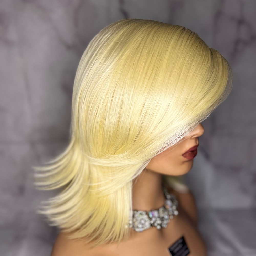 29. Lace Part Wig - Picture 3 of 4